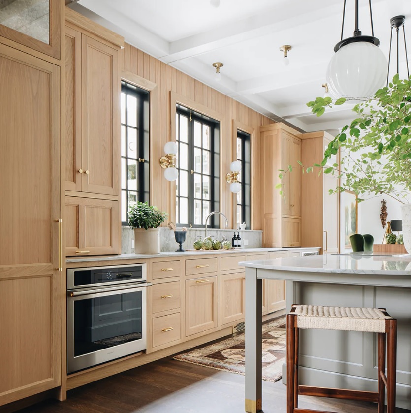 Natural Oak Kitchen Cabinets